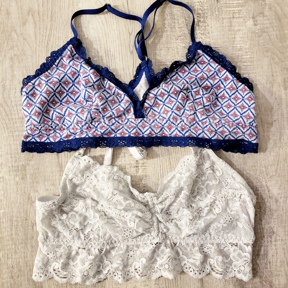 Gilly Hicks & Tarea 2 Bralette Lot Medium Lace